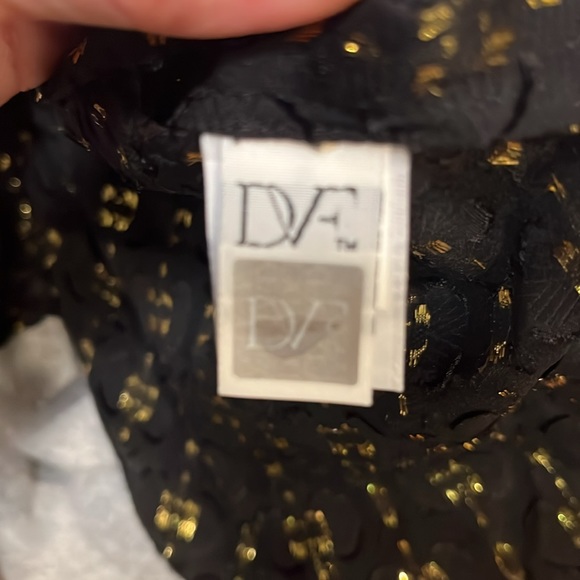 DIANE von FURSTENBERG Black Sheer Blouse, Gold Metallic Detail, 12, EUC - Picture 12 of 12